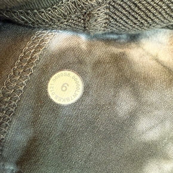 Lululemon Inner Glow Short 3" *Earth Dye
Earth Dye Stone - Picture 6 of 8